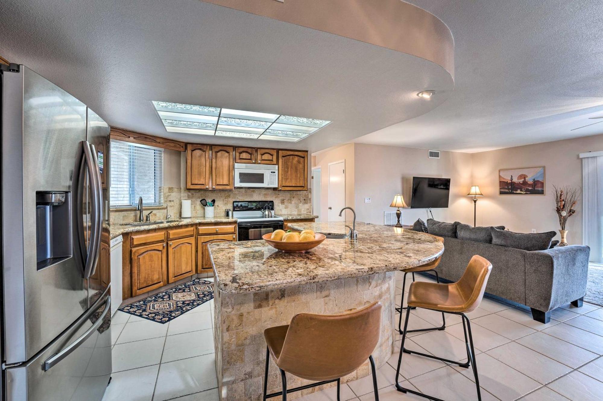 Pet-Friendly Lake Havasu City Retreat With Pool! Exterior photo